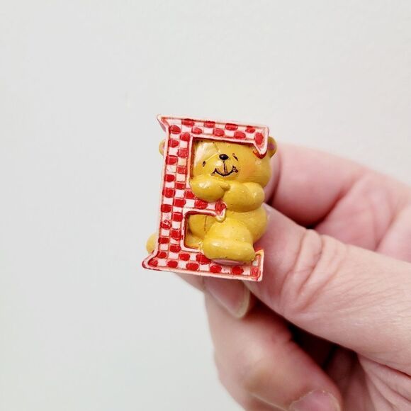 2/$20 Vintage 90s Forver Friends Letter "E" Pin Brooch - Picture 2 of 5